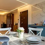 Soulful Apartment Rom